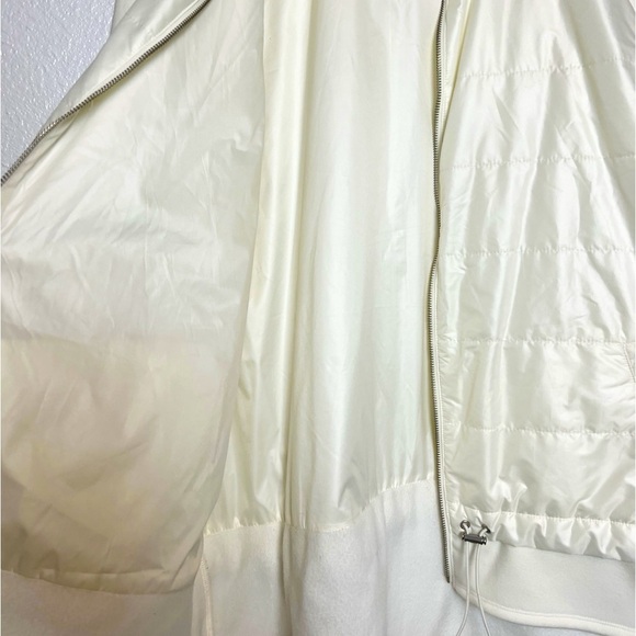 Chico’s Zenergy Fleece Mixed Fabric Puffer Jacket Ivory Size 3 - Picture 5 of 10